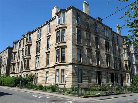 4 Beds &163;1,716pm 1 hour ago 13 4 bedroom house in Kelso Gardens, Leeds, LS2 (4 bed) (1410606) Hyde Park, West Yorkshire. . Repossessed houses for sale glasgow southside
